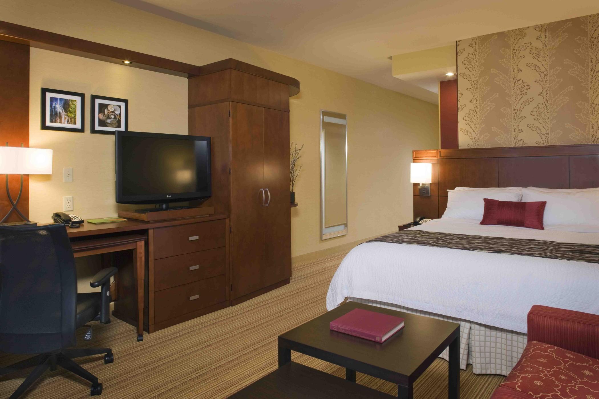 Courtyard by Marriott Maui Kahului Airport Hotel Exterior foto